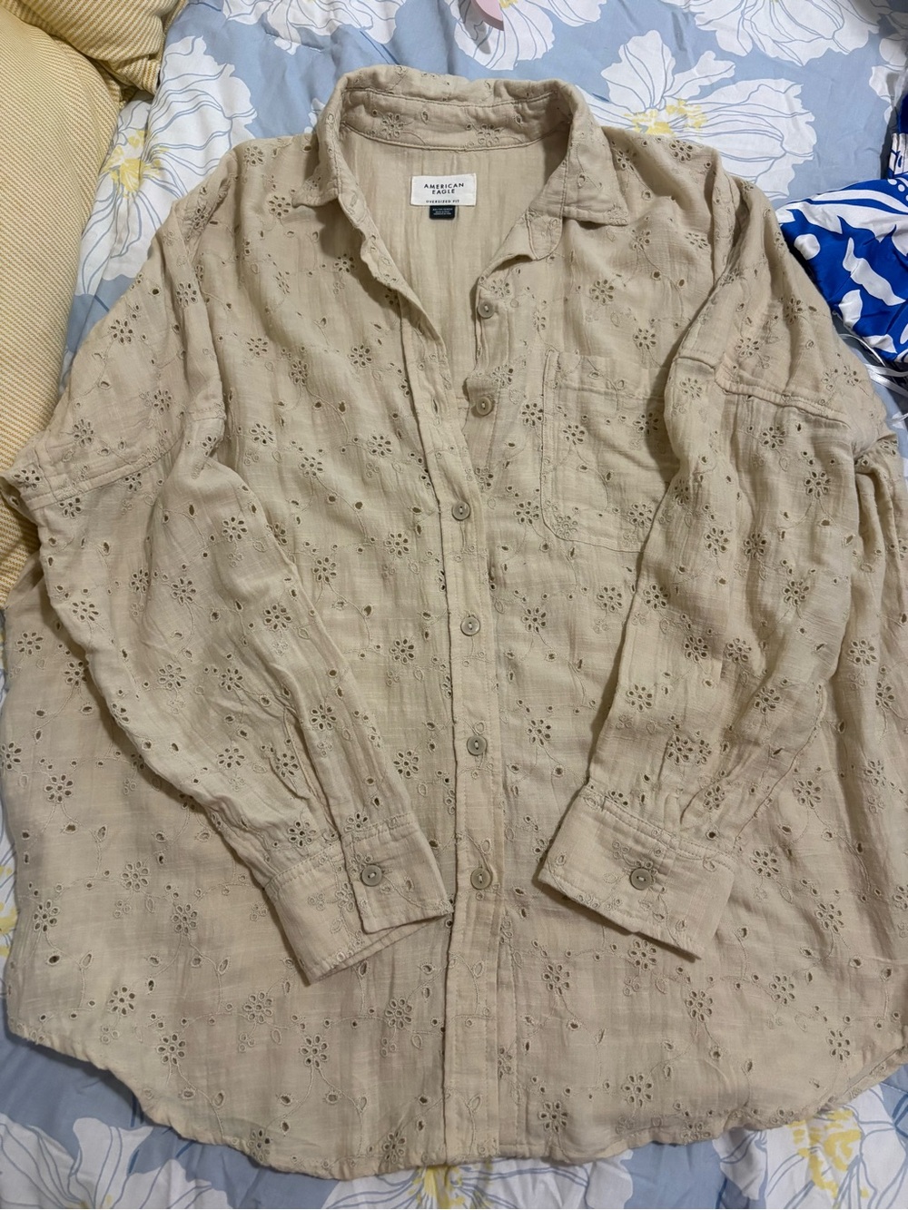 American Eagle Outfitters Beige Eyelet Button-Up Shirt Jacket
